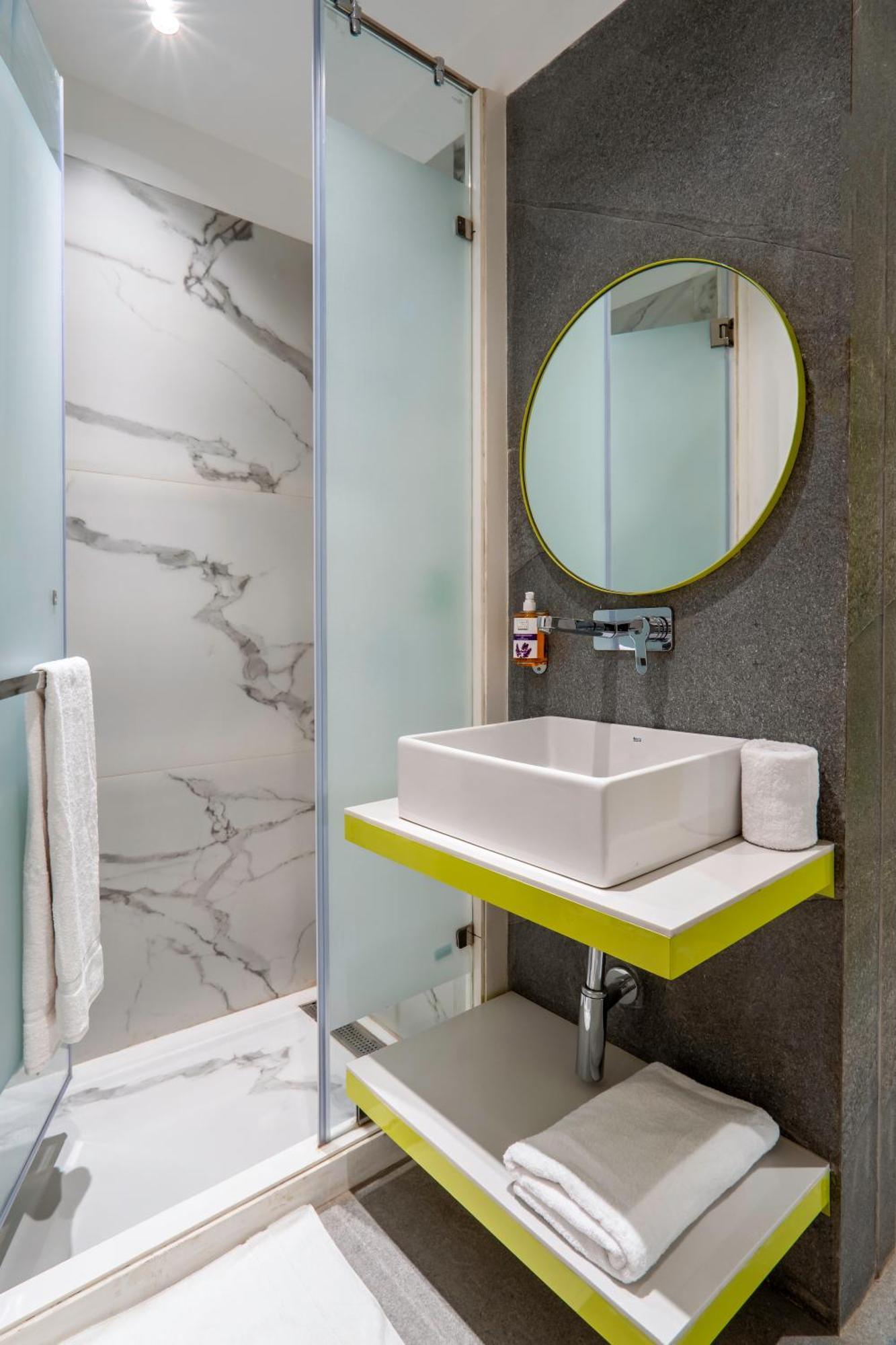 Hotel Le Roi Express Karol Bagh 델리 외부 사진