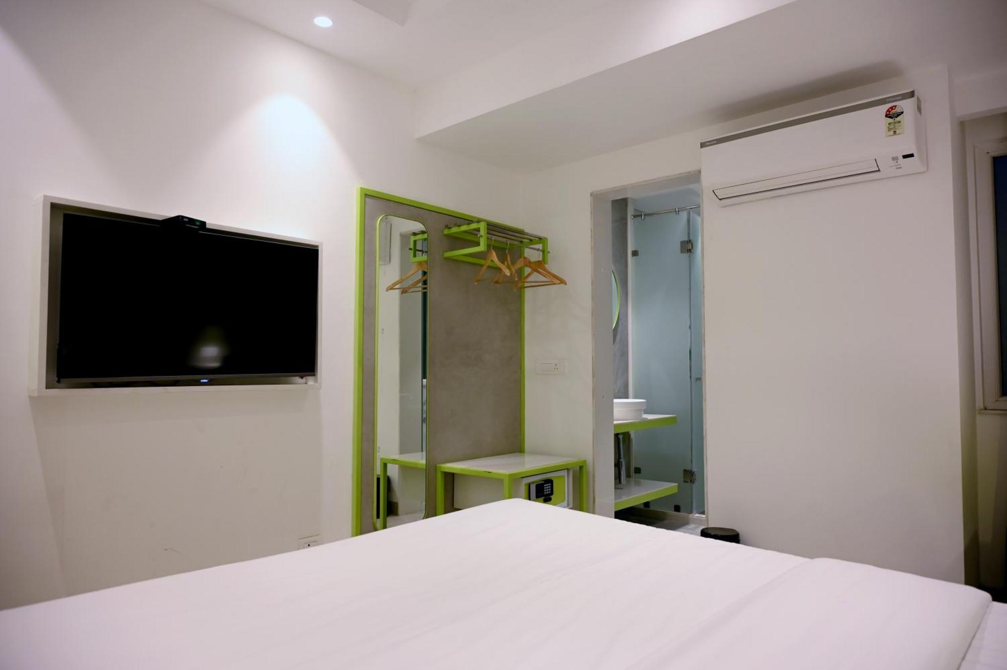 Hotel Le Roi Express Karol Bagh 델리 외부 사진