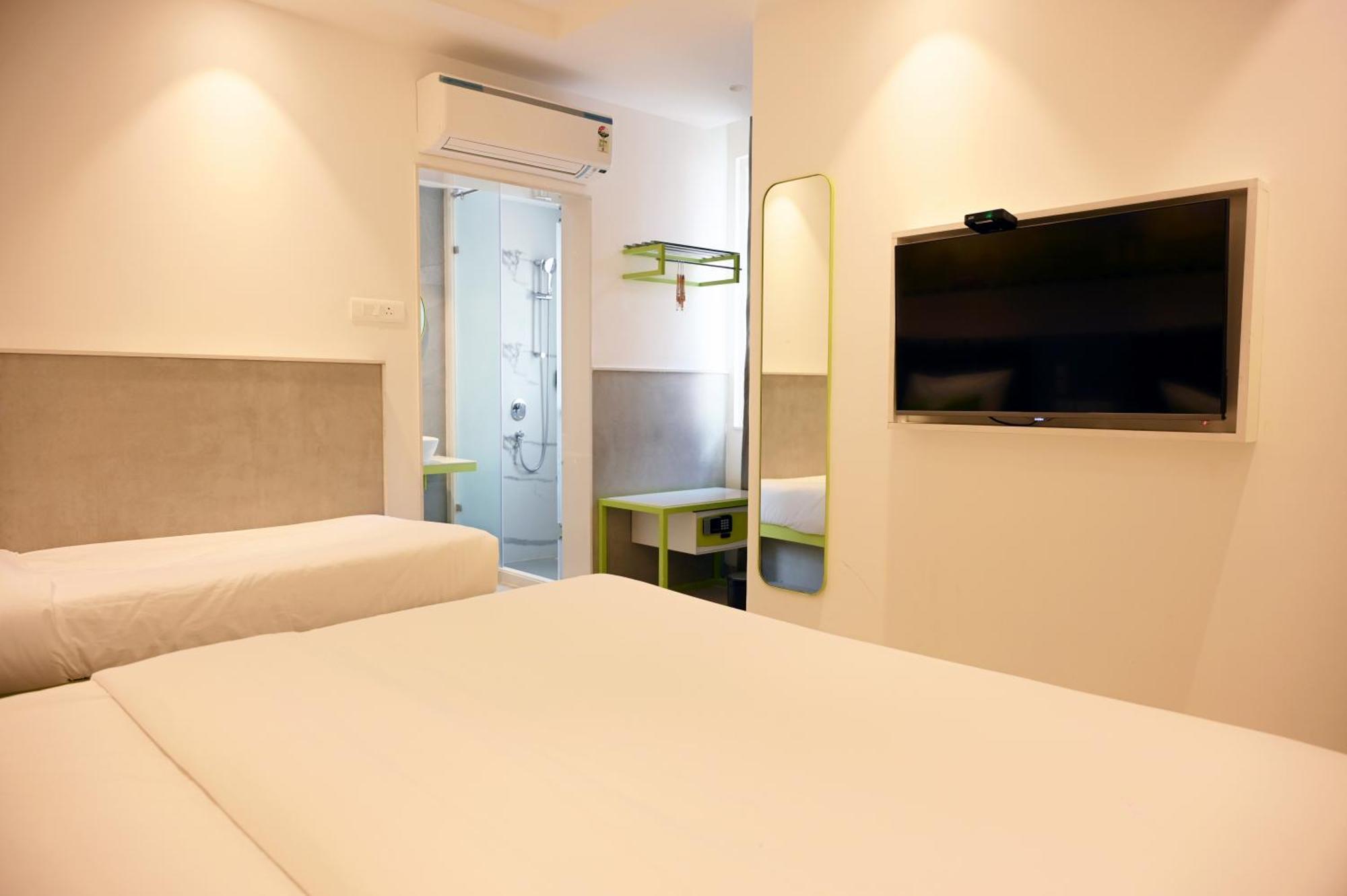Hotel Le Roi Express Karol Bagh 델리 외부 사진