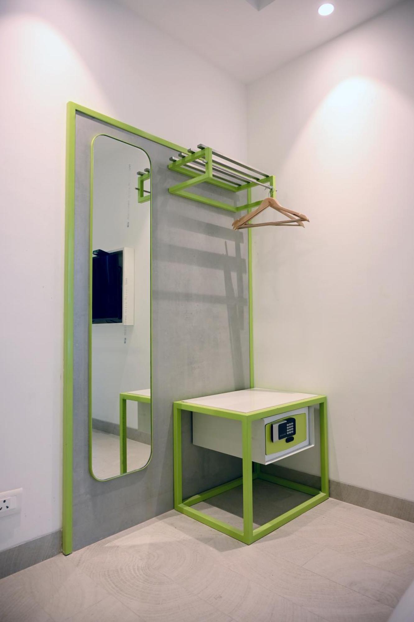 Hotel Le Roi Express Karol Bagh 델리 외부 사진