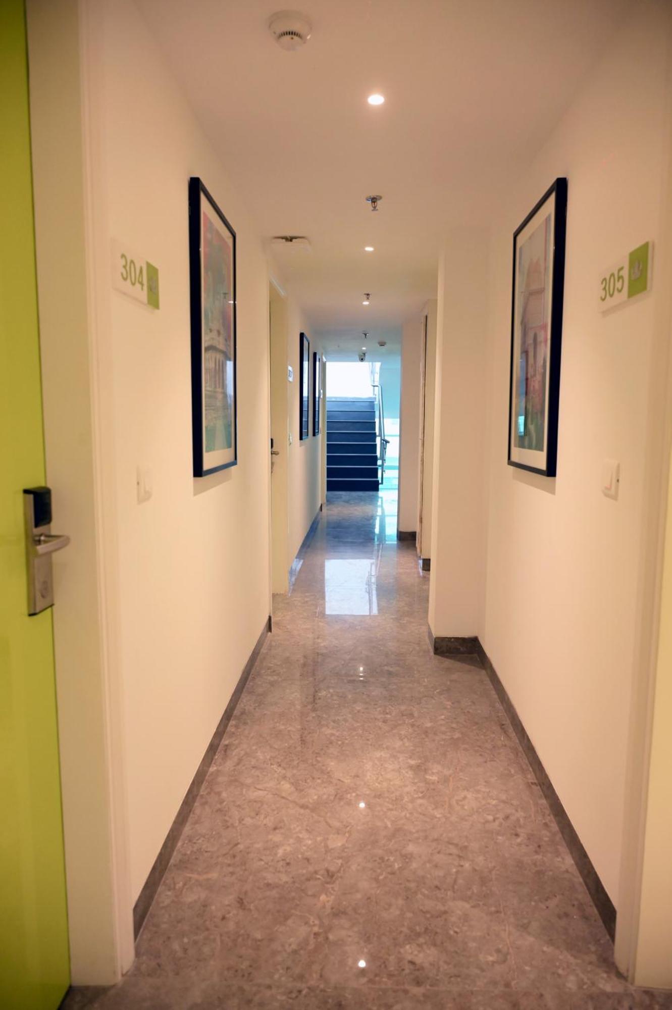 Hotel Le Roi Express Karol Bagh 델리 외부 사진